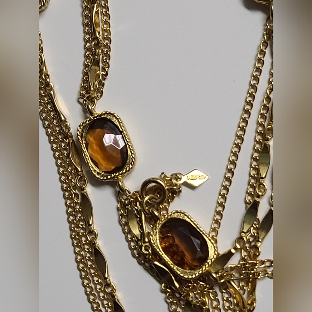 Sarah Coventry necklace